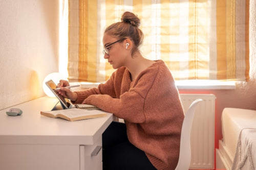Work-from-Home Changes Influence Minimalist Daily Jewelry