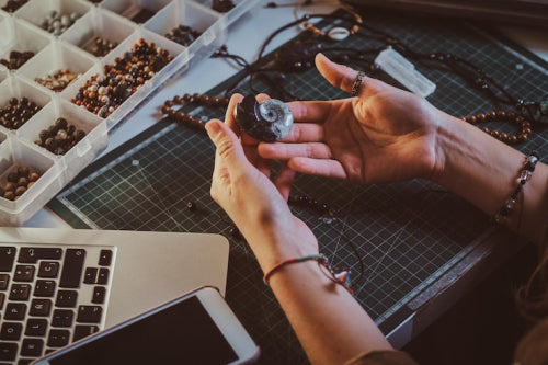 The Growing Demand for Custom Engraving Services in Jewelry
