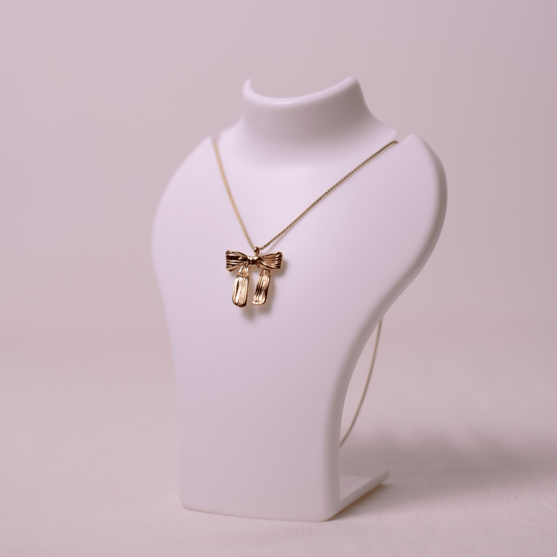 Bowtie - Necklace - foramour