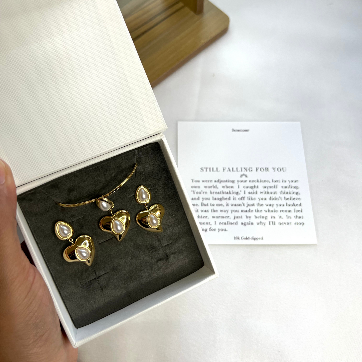 In your heart - Earrings and Necklace set