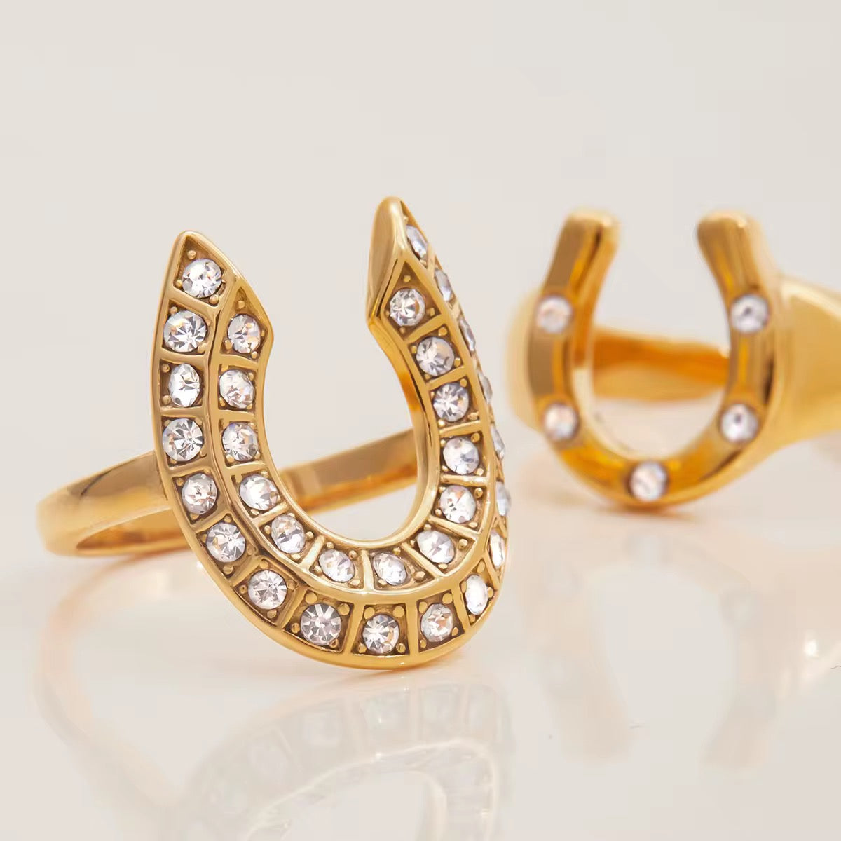 Wishbone Zircon - Ring