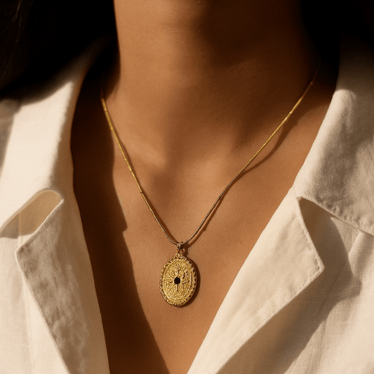 Petal on a Coin - Necklace - foramour