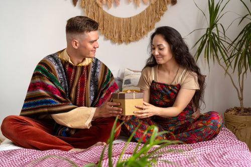 Jewelry Gifts Echo Revivals of Cultural Heritage