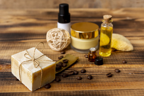 Hypoallergenic Gold Products Bridge Medical and Fashion Worlds