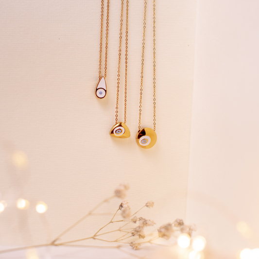 Looking at you - Necklace