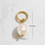 Gold ring with a pearl on a white background, showing measurements and material details.