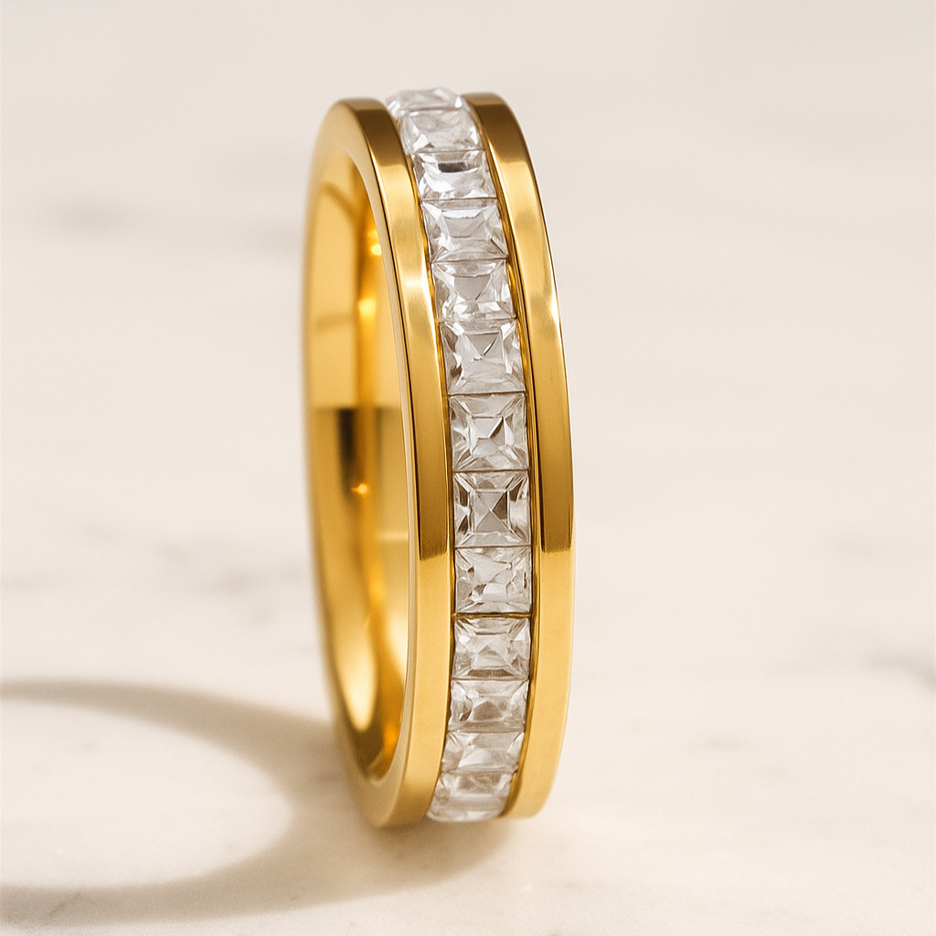 Subtle sparkles - Ring