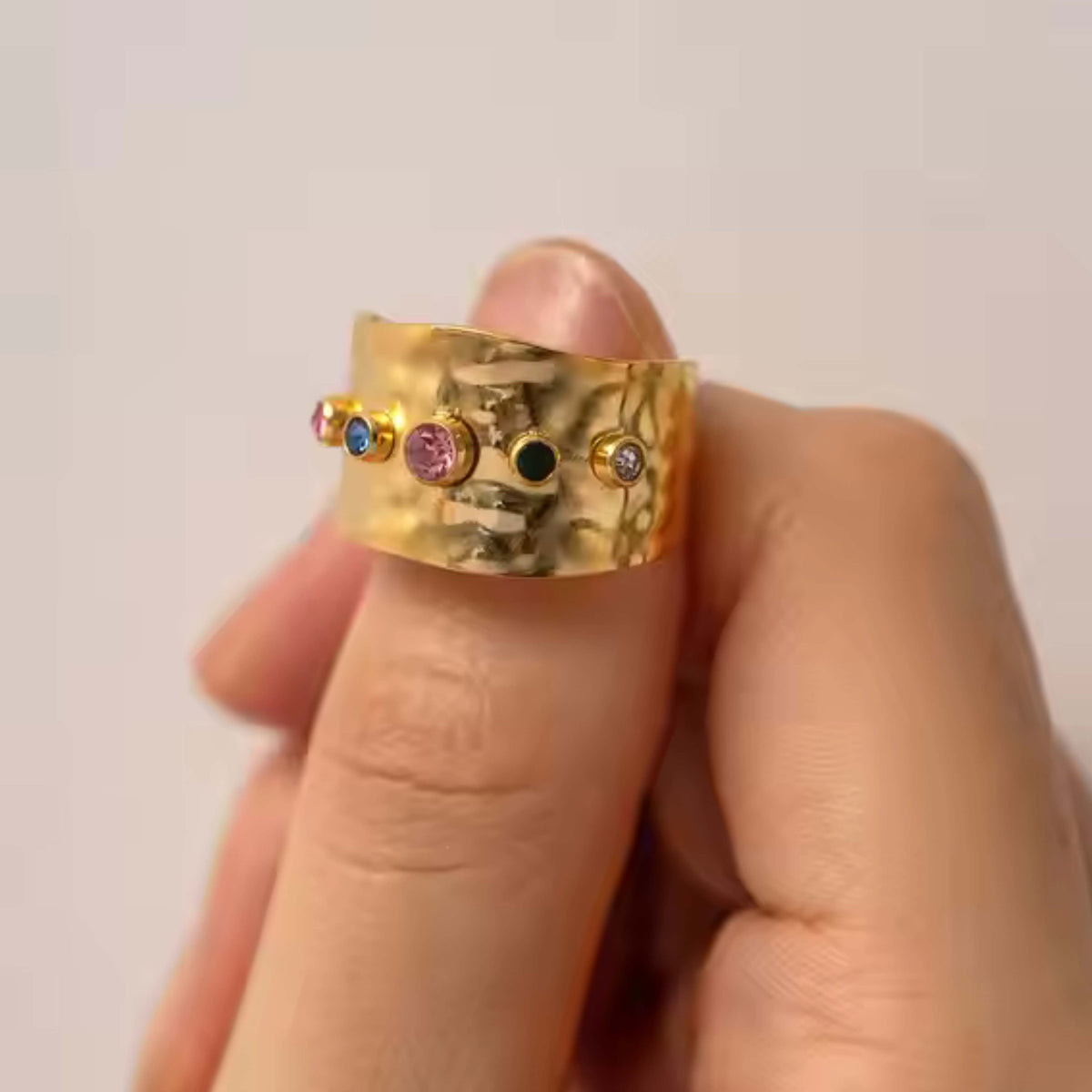 One ring to rule them all - foramour