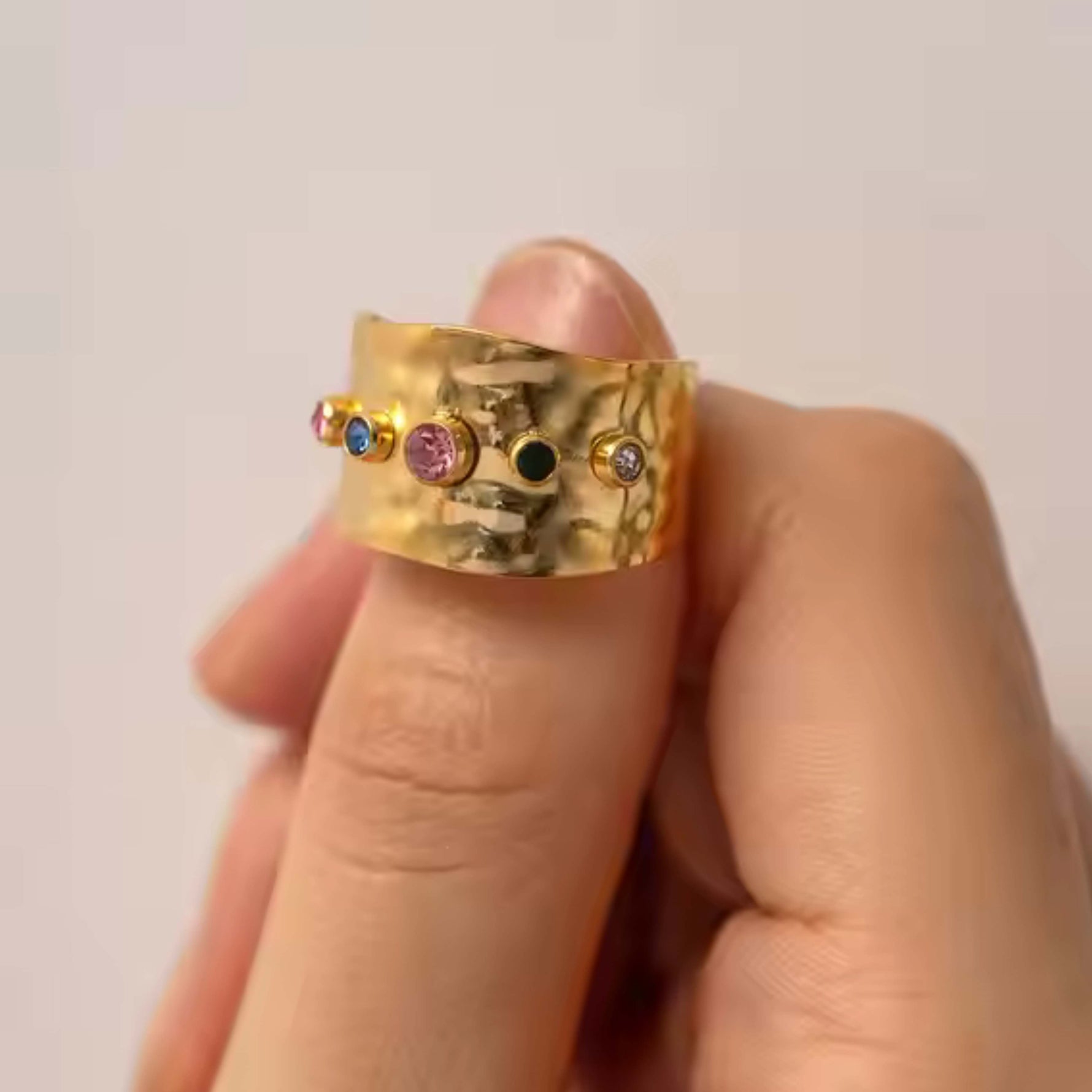 One ring to rule them all - foramour