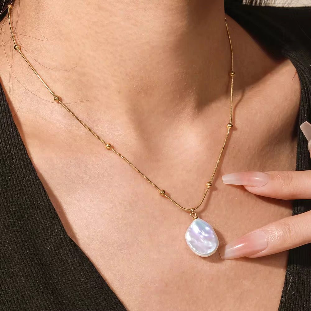 Pearl & Golden Beads - Necklace - foramour