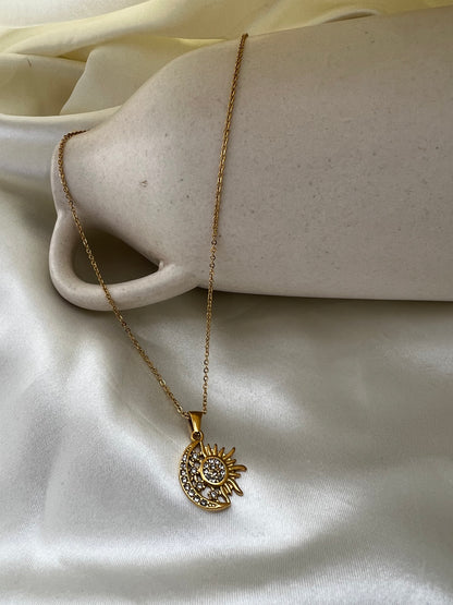 Sun and a crescent - Necklace