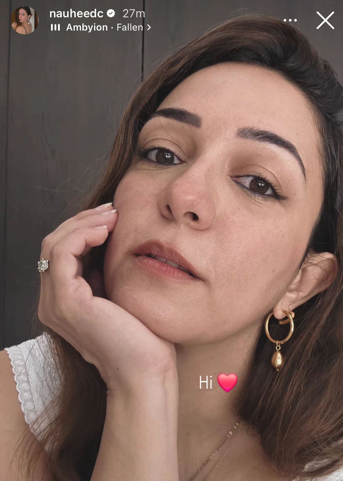 Nauheed Cyrusi with Foramour earring