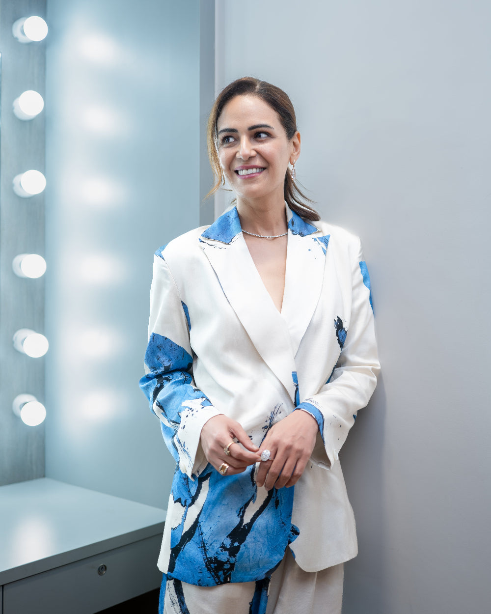 Foramour Jewels seen on Mona Singh