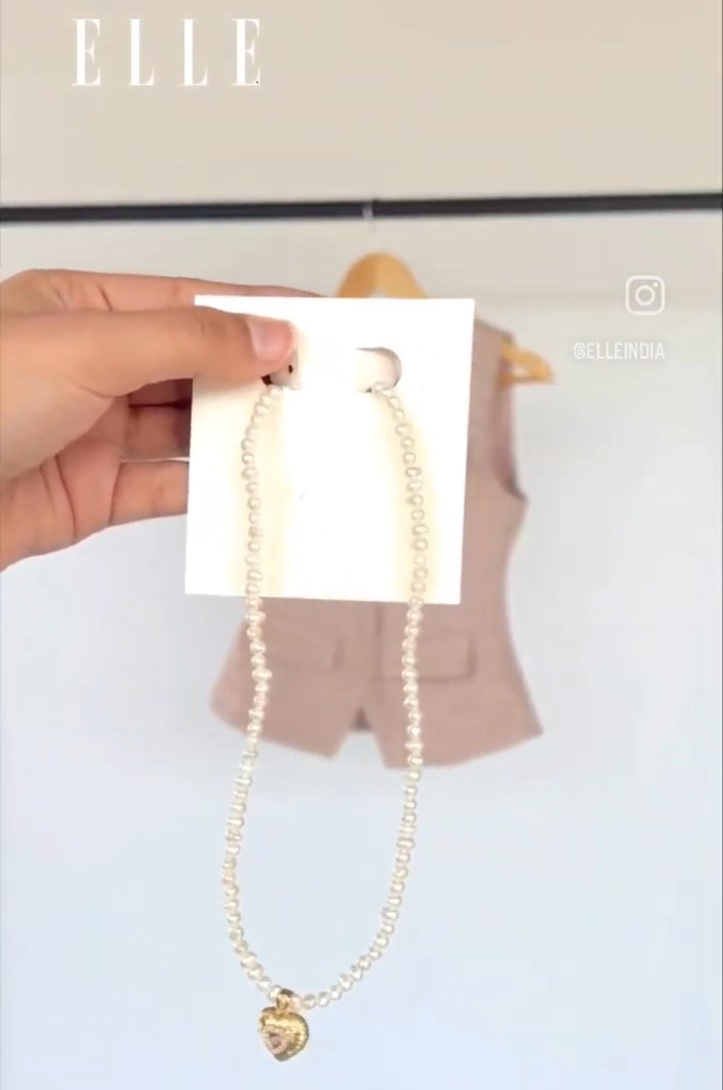 Foramour necklace in ELLE