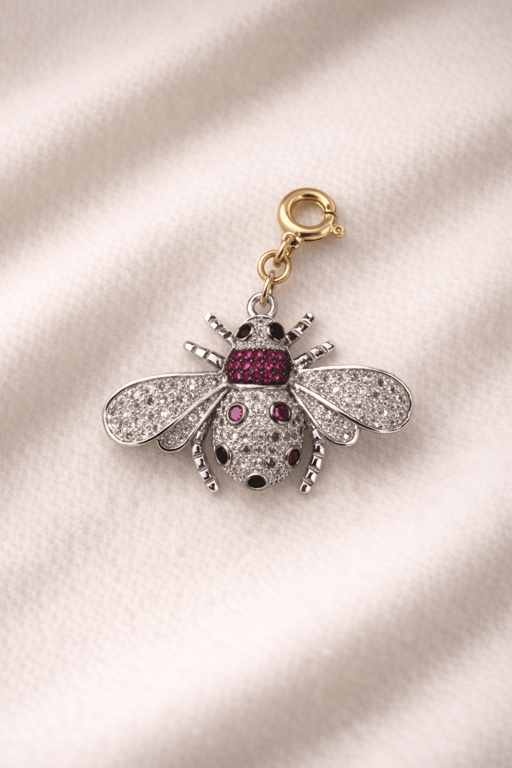 Bumble Bee - Charm - Foramour Jewels - 18K Gold Plated - Sweat, water proof