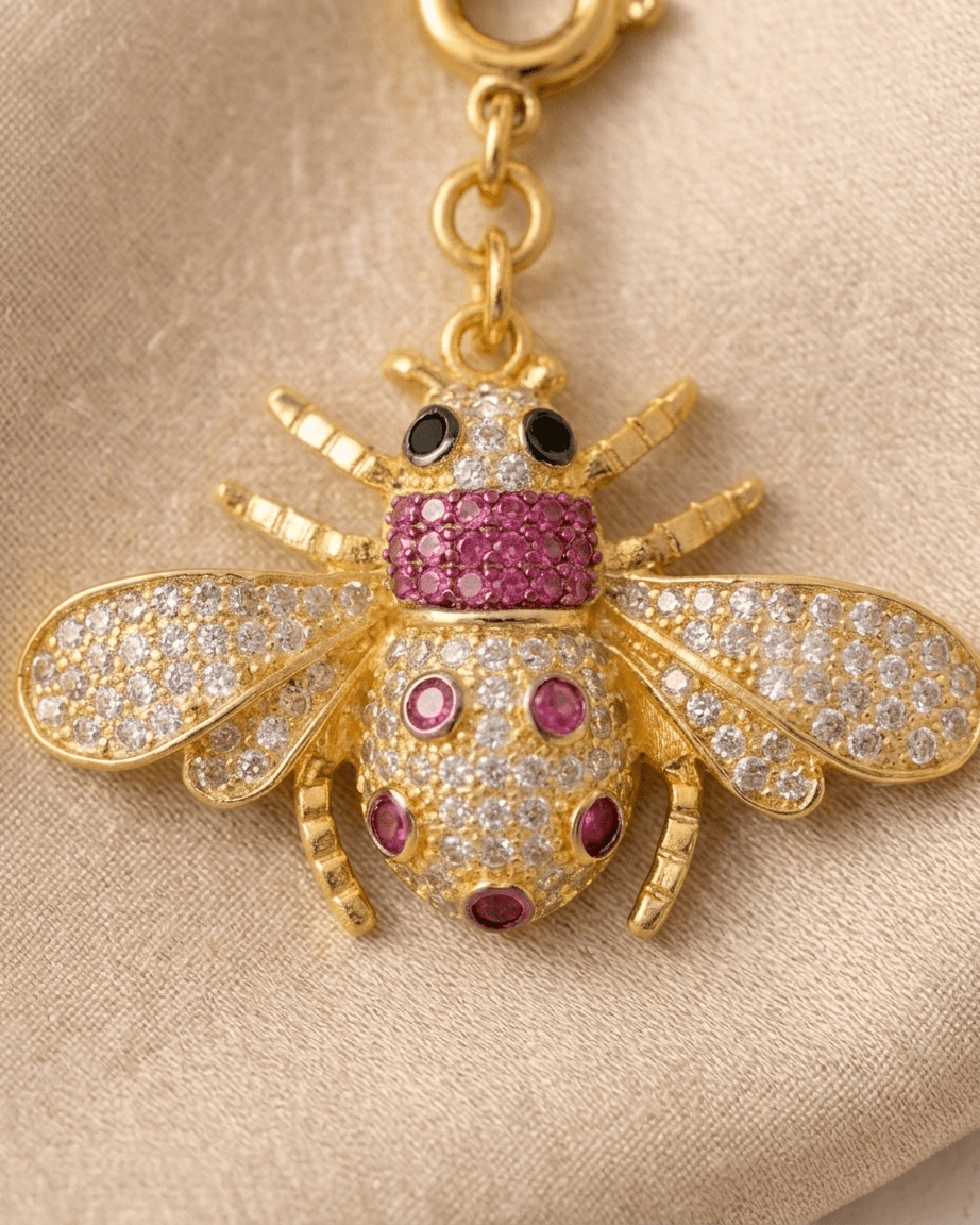 Bumble Bee - Charm - Foramour Jewels - 18K Gold Plated - Sweat, water proof