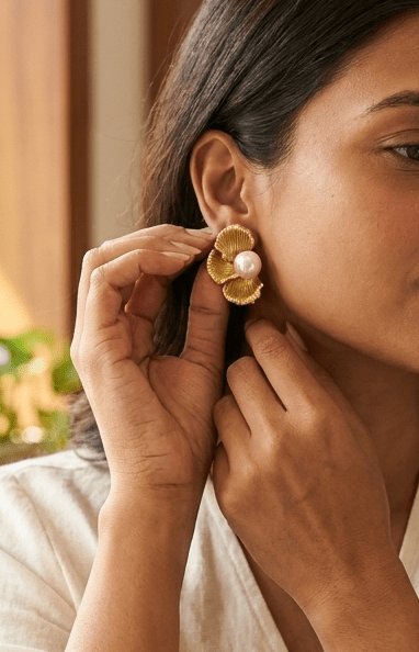 Floral Pearl Petal Earrings - Foramour Jewels - 18K Gold Plated - Sweat, water proof