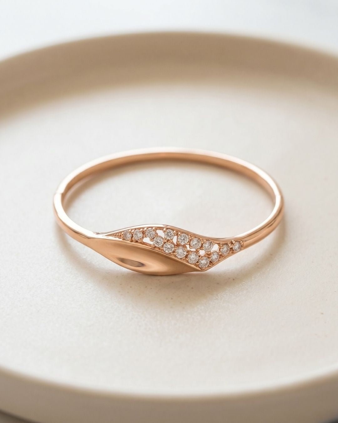 Fluid crystals - Bracelet - Foramour Jewels - 18K Gold Plated - Sweat, water proof