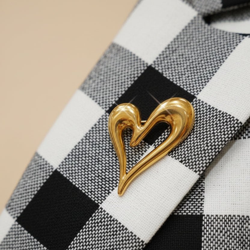 Heart - Brooch | Lapel Pin - Foramour Jewels - 18K Gold Plated - Sweat, water proof
