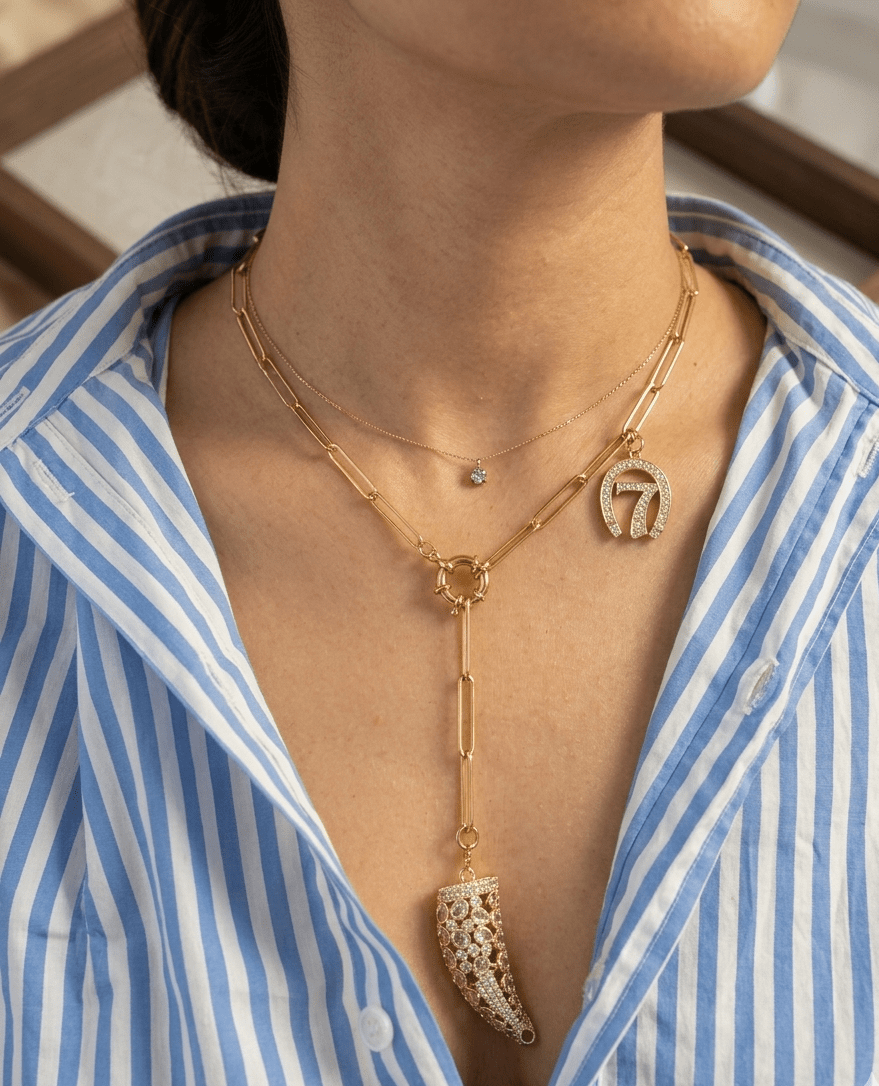 Horseshoe Tiger Tooth Necklace - Foramour Jewels - 18K Gold Plated - Sweat, water proof