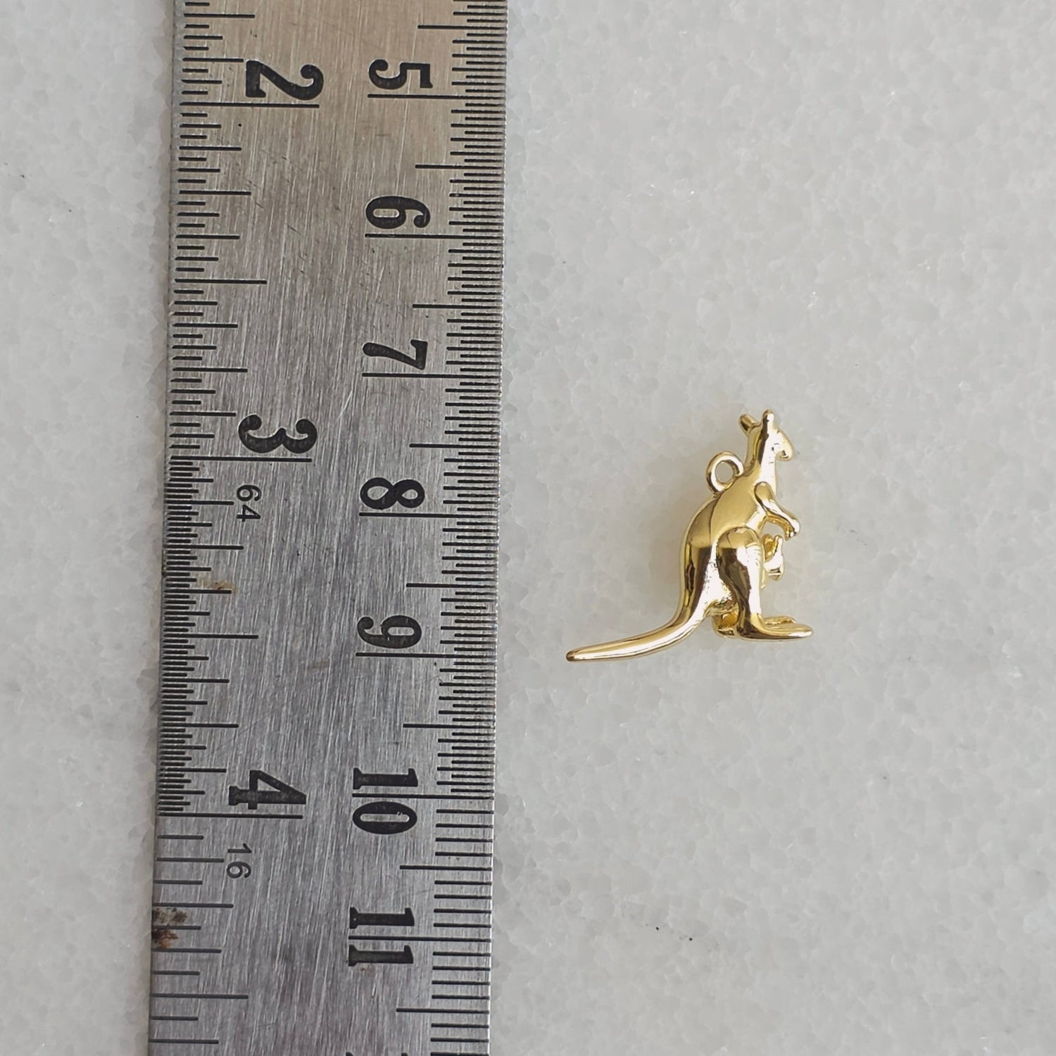 Kangaroo & Baby - Charm - Foramour Jewels - 18K Gold Plated - Sweat, water proof