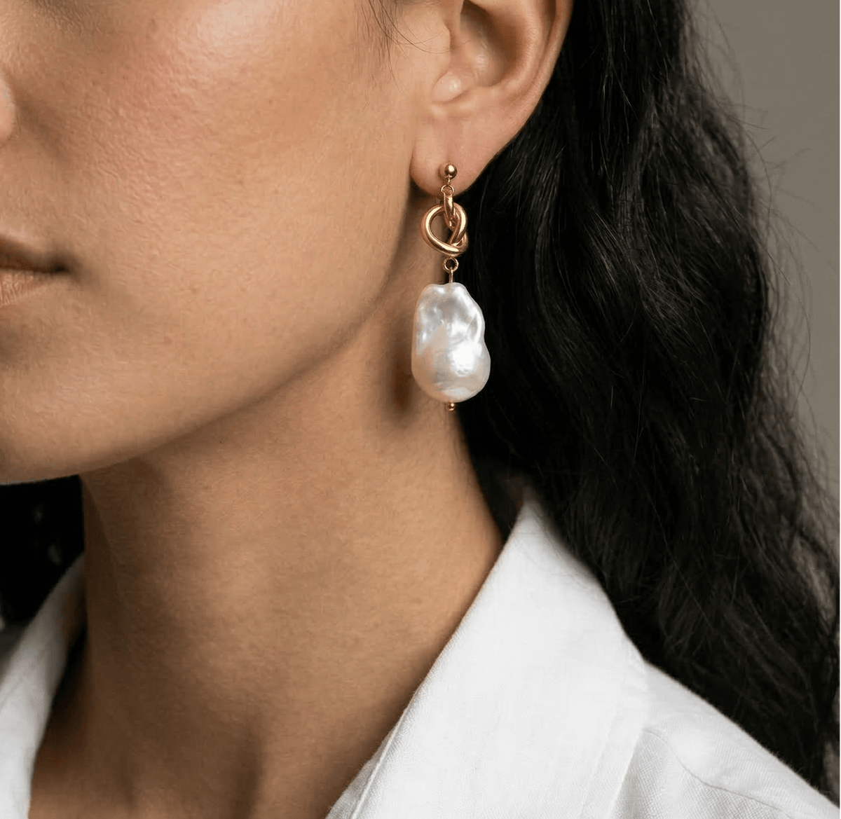 Knot Baroque Pearl Earrings - Foramour Jewels - 18K Gold Plated - Sweat, water proof