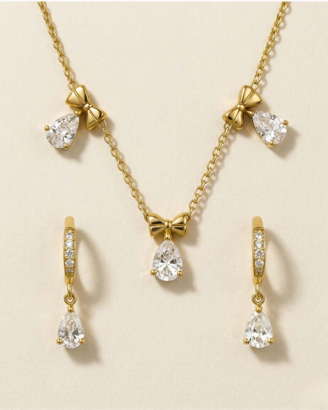 Pretty Tied — Necklace & Earrings Set - Foramour Jewels - 18K Gold Plated - Sweat, water proof