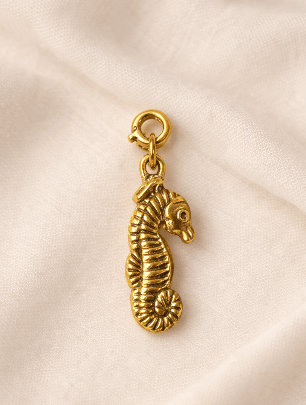 Sea horse - Charm - Foramour Jewels - 18K Gold Plated - Sweat, water proof