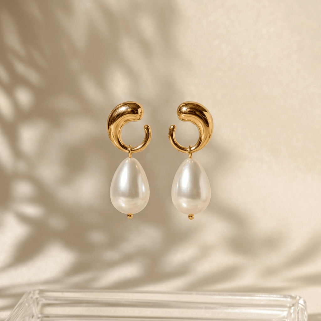 Teardrop Pearl Crescent Stud Earrings - Foramour Jewels - 18K Gold Plated - Sweat, water proof