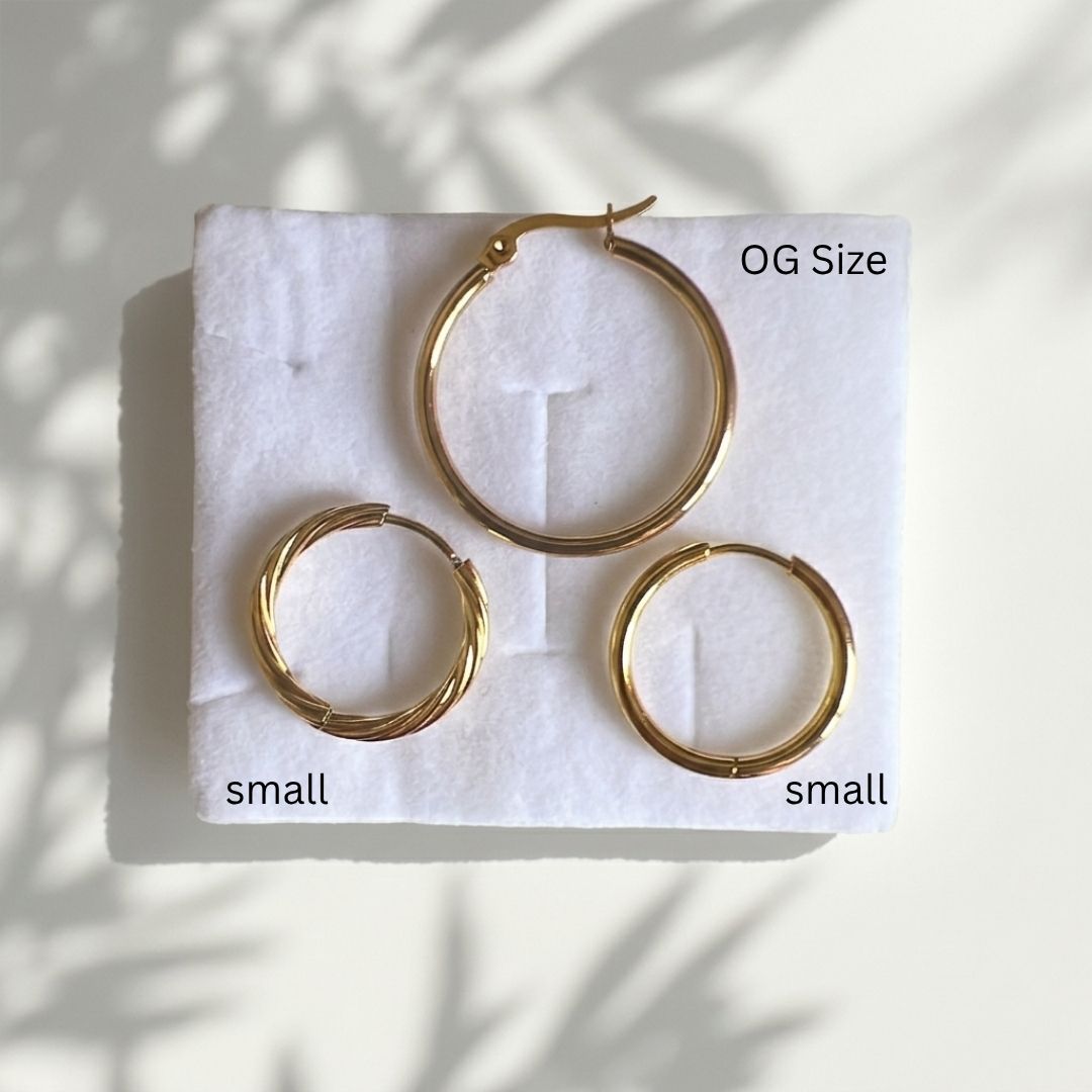 Teardrop Pearl Hoop Earrings - Foramour Jewels - 18K Gold Plated - Sweat, water proof
