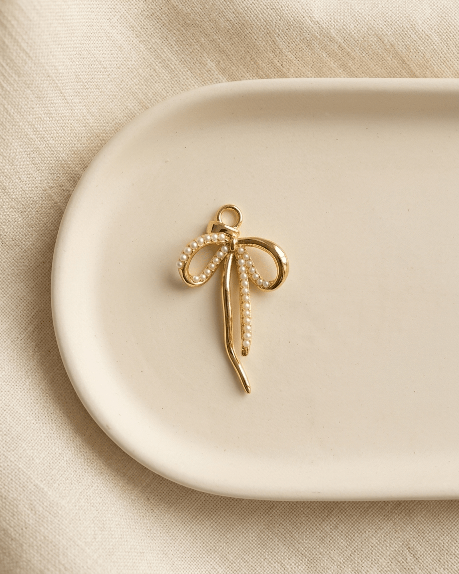 Tied with a Bow - Charm - Foramour Jewels - 18K Gold Plated - Sweat, water proof