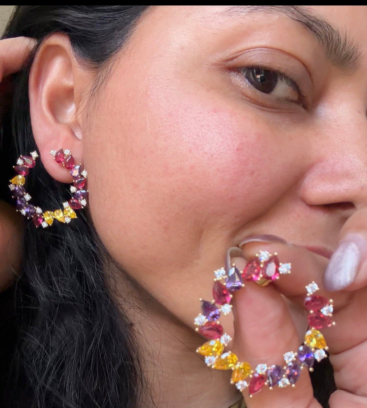 Zircons in loop - Earrings - Foramour Jewels - 18K Gold Plated - Sweat, water proof